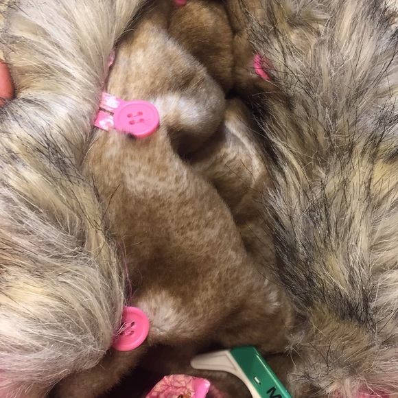 Cute pink vest in size medium - Picture 8 of 8